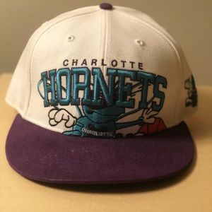 Hardwood Classics Charlotte Hornets Logo Snapback